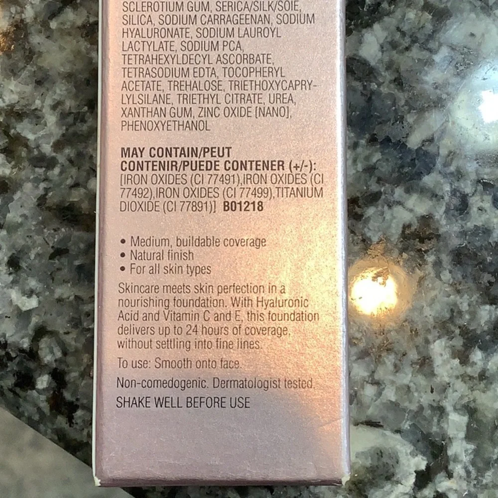 NIB Elizabeth Arden Flawless Finish Foundation 340W